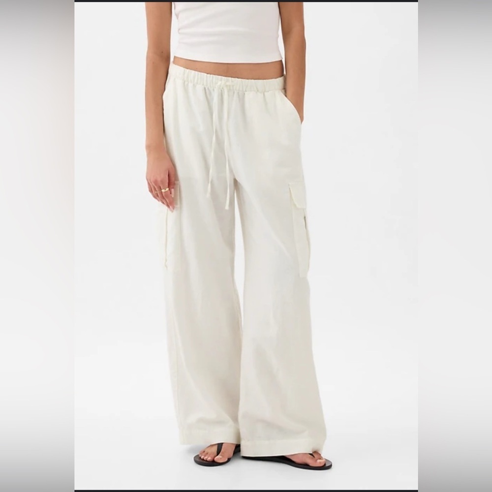 ✨Host pick✨Aritiza Little Moon White Cargo Pants Relaxed Fit XL